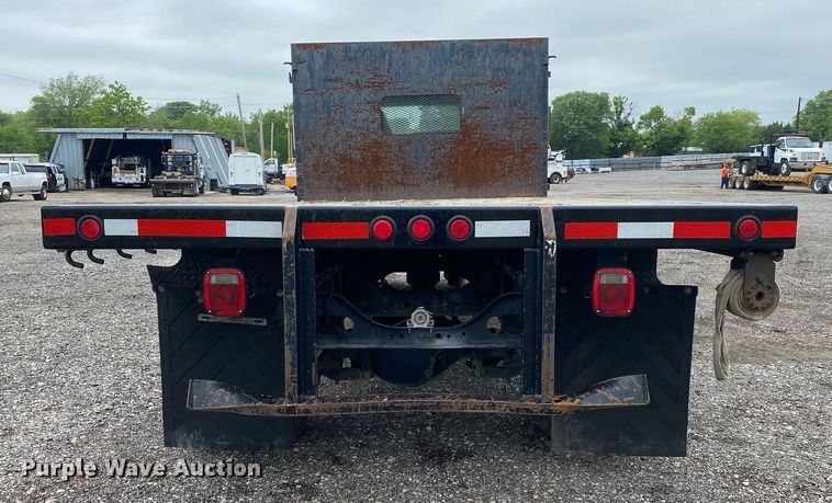 image for item KB9439 2008 Ford F650 Super Duty XLT  flatbed truck