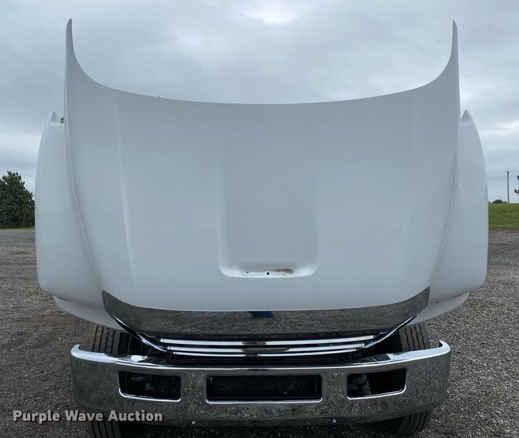 image for item KB9439 2008 Ford F650 Super Duty XLT  flatbed truck