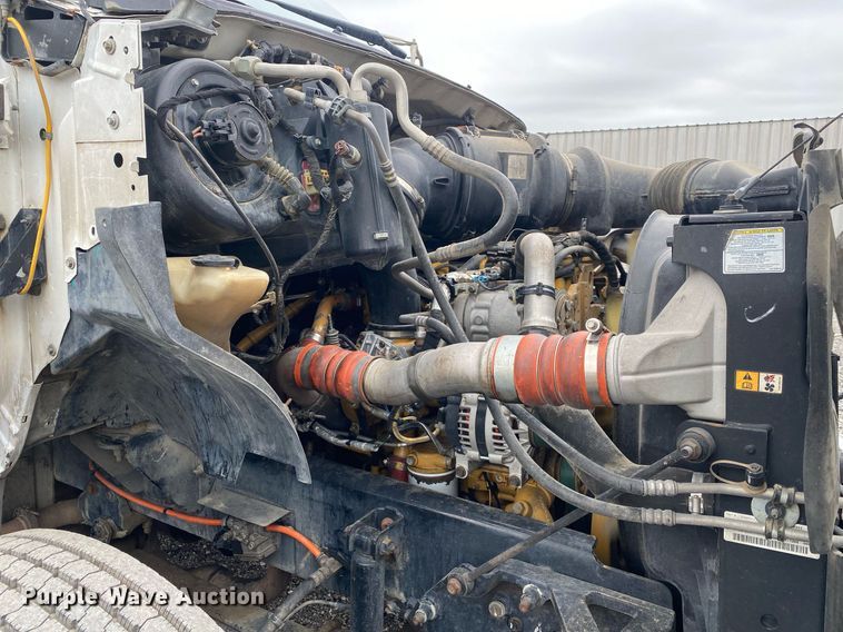 image for item KB9439 2008 Ford F650 Super Duty XLT  flatbed truck