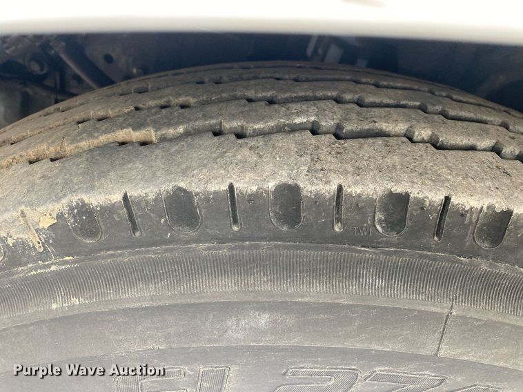 image for item KB9439 2008 Ford F650 Super Duty XLT  flatbed truck