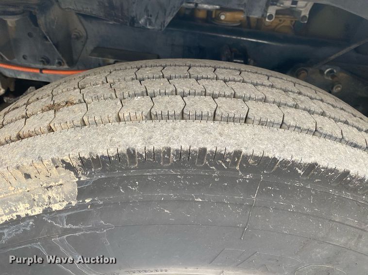 image for item KB9439 2008 Ford F650 Super Duty XLT  flatbed truck