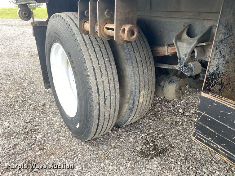 image for item KB9439 2008 Ford F650 Super Duty XLT  flatbed truck