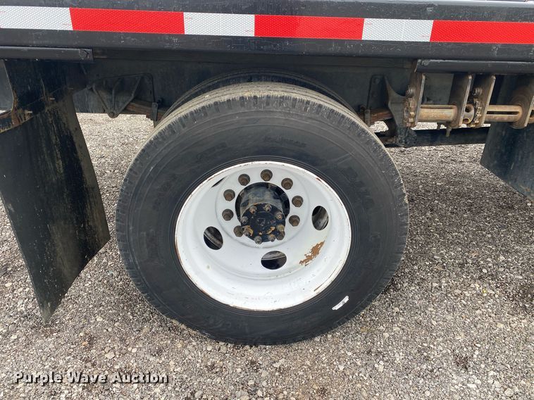 image for item KB9439 2008 Ford F650 Super Duty XLT  flatbed truck