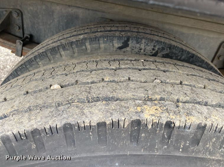 image for item KB9439 2008 Ford F650 Super Duty XLT  flatbed truck