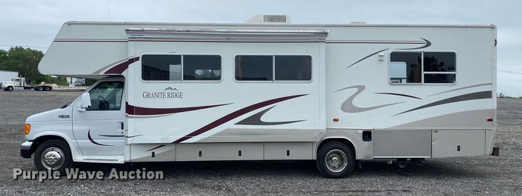 image for item KB9440 2003 Ford E450 Super Duty  RV