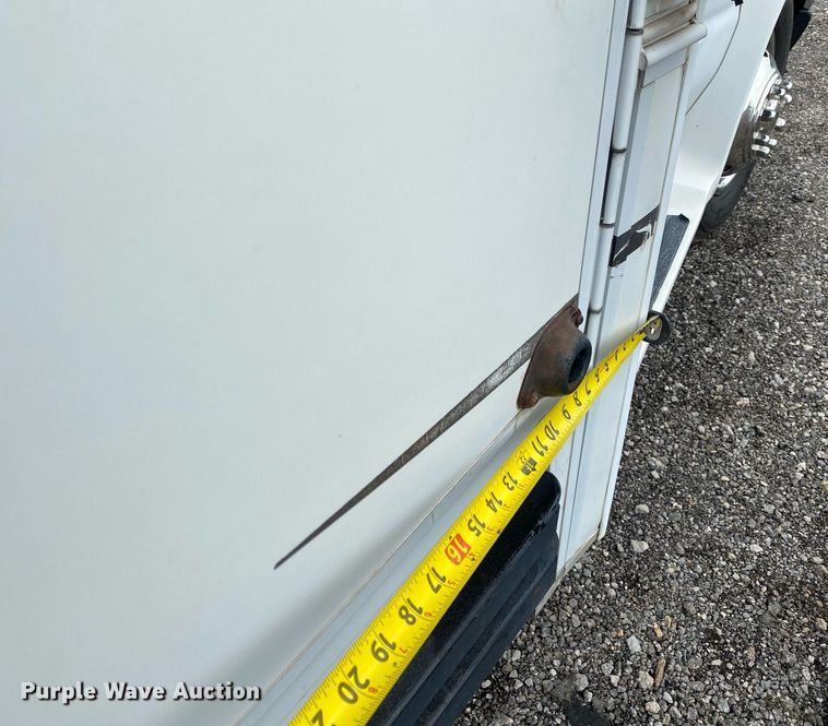 image for item KB9440 2003 Ford E450 Super Duty  RV