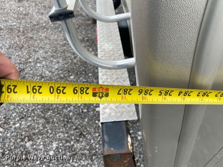 image for item KB9440 2003 Ford E450 Super Duty  RV