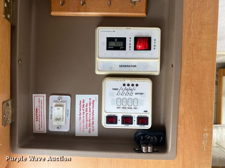 image for item KB9440 2003 Ford E450 Super Duty  RV