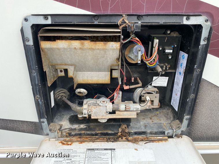 image for item KB9440 2003 Ford E450 Super Duty  RV