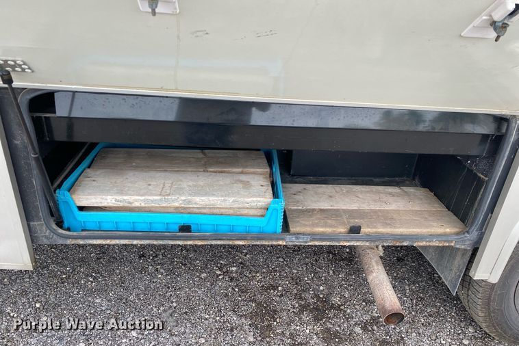 image for item KB9440 2003 Ford E450 Super Duty  RV