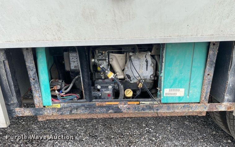 image for item KB9440 2003 Ford E450 Super Duty  RV