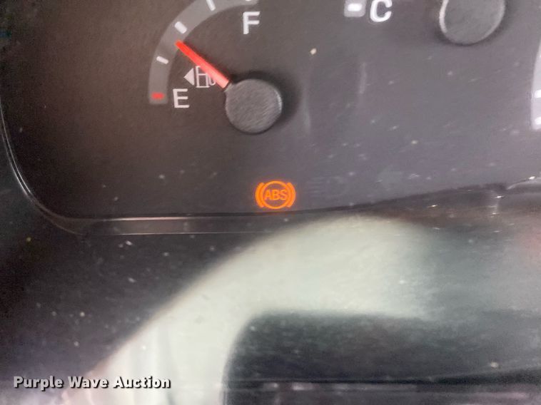 image for item KB9440 2003 Ford E450 Super Duty  RV