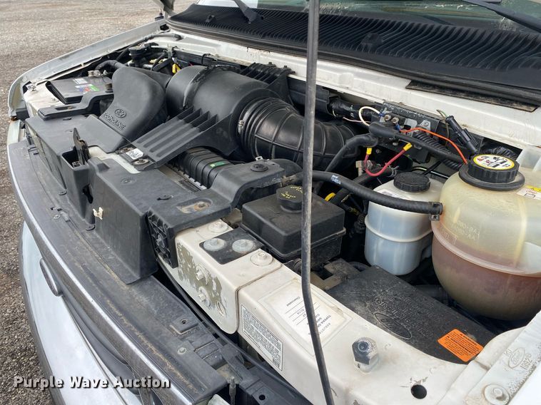 image for item KB9440 2003 Ford E450 Super Duty  RV