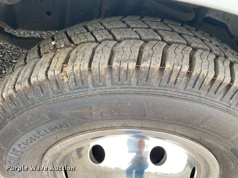 image for item KB9440 2003 Ford E450 Super Duty  RV