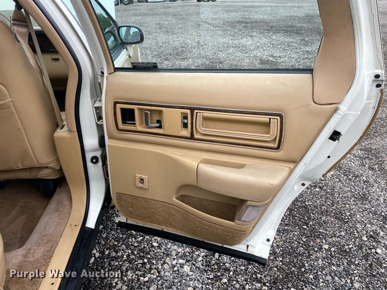 image for item KB9445 1992 Buick Roadmaster