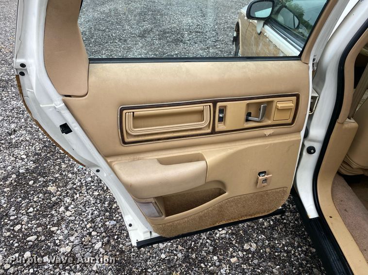 image for item KB9445 1992 Buick Roadmaster