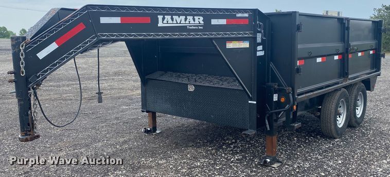 image for item KB9449 2014 Lamar  equipment trailer