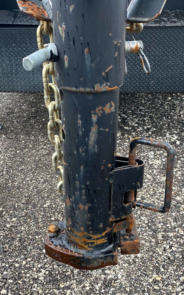 image for item KB9449 2014 Lamar  equipment trailer