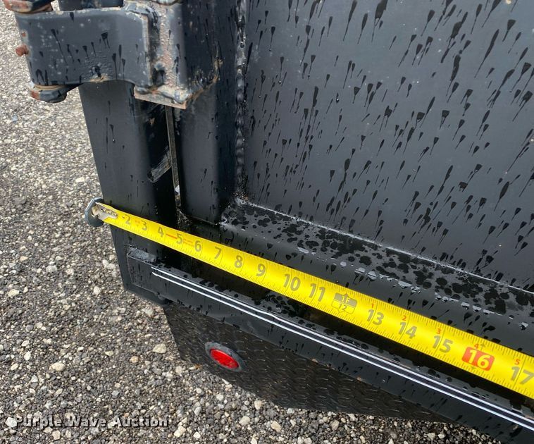 image for item KB9449 2014 Lamar  equipment trailer