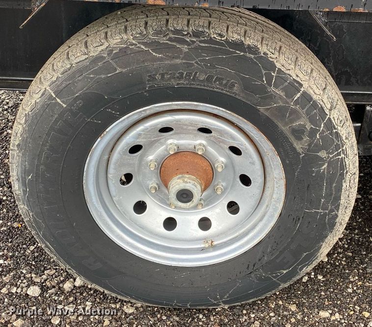 image for item KB9449 2014 Lamar  equipment trailer