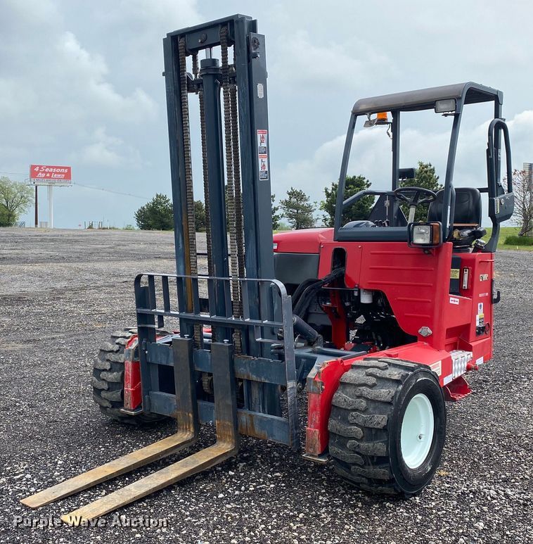 image for item KB9455 2014 Moffett M70  forklift