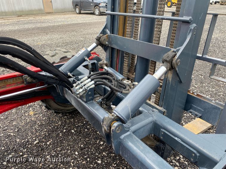 image for item KB9455 2014 Moffett M70  forklift