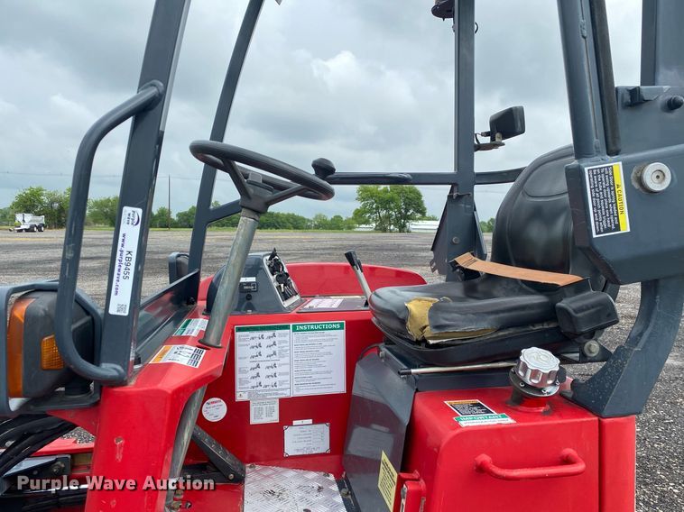 image for item KB9455 2014 Moffett M70  forklift