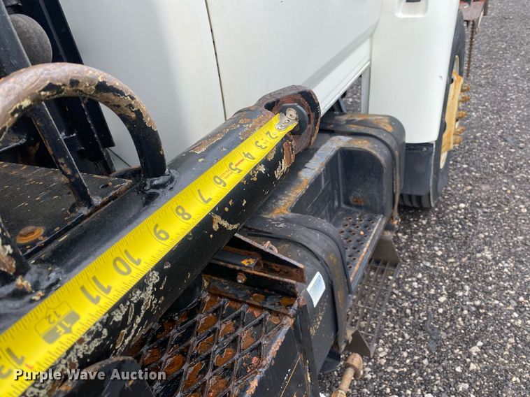 image for item KB9456 1998 Ford F800  winch truck