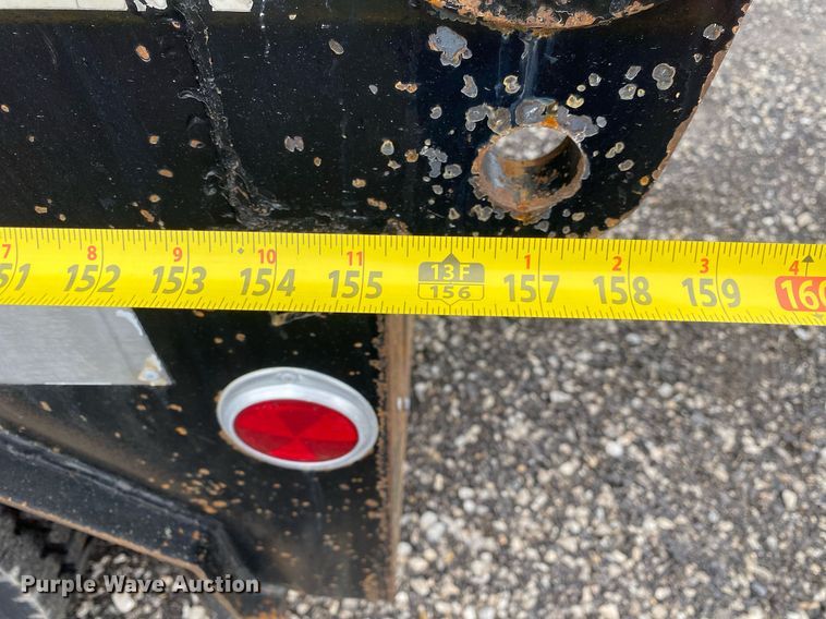 image for item KB9456 1998 Ford F800  winch truck