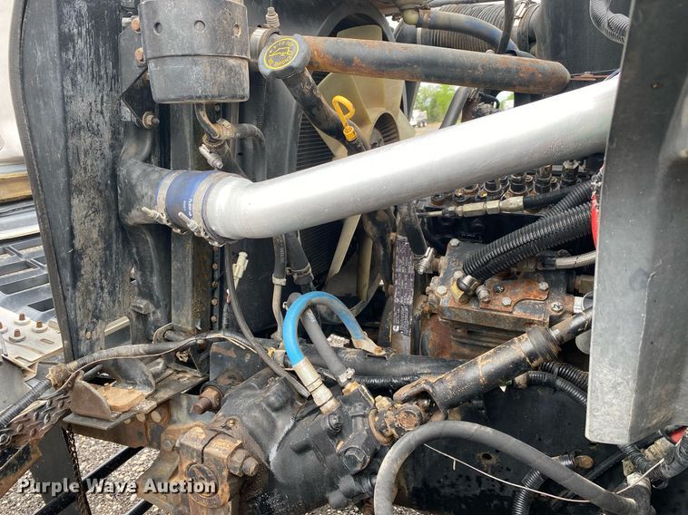 image for item KB9456 1998 Ford F800  winch truck