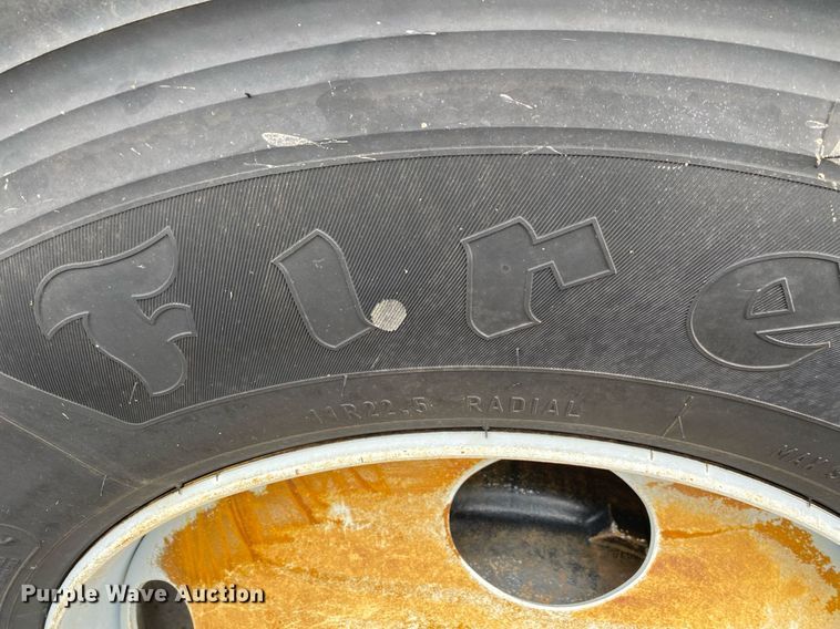 image for item KB9456 1998 Ford F800  winch truck