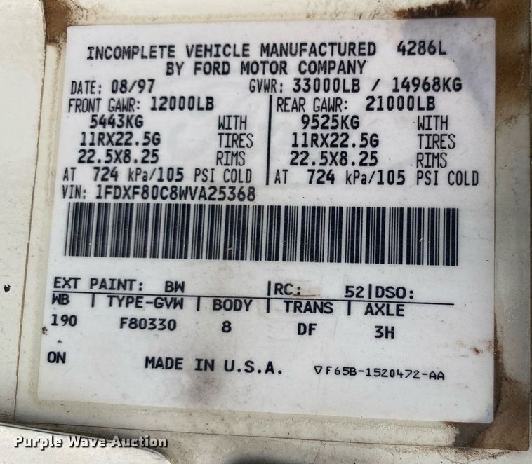 image for item KB9456 1998 Ford F800  winch truck