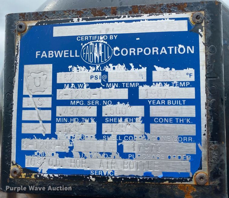 image for item KB9456 1998 Ford F800  winch truck