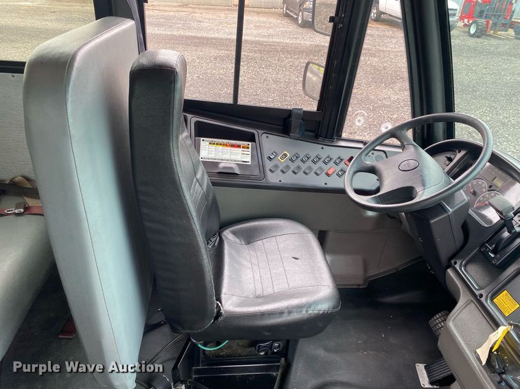 image for item KB9457 2010 Freightliner  school bus