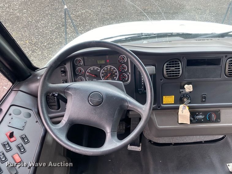 image for item KB9457 2010 Freightliner  school bus