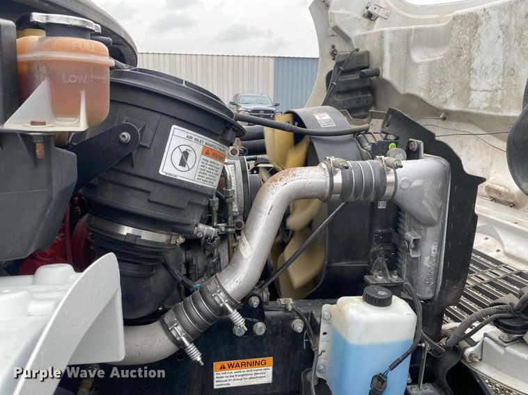 image for item KB9457 2010 Freightliner  school bus