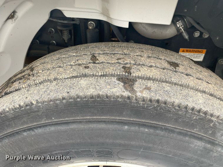 image for item KB9457 2010 Freightliner  school bus