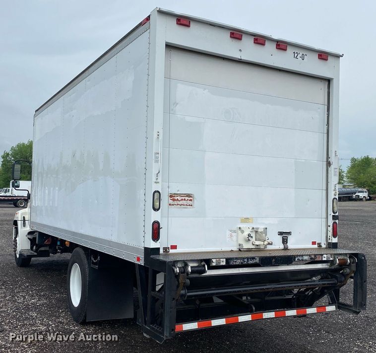 image for item KB9458 2010 Hino 268  box truck