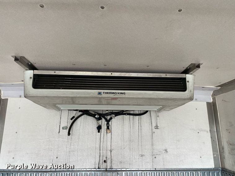 image for item KB9458 2010 Hino 268  box truck