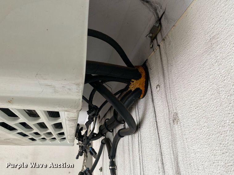 image for item KB9458 2010 Hino 268  box truck