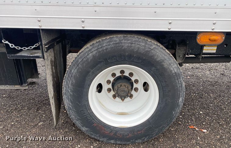 image for item KB9458 2010 Hino 268  box truck