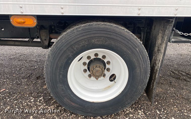 image for item KB9458 2010 Hino 268  box truck