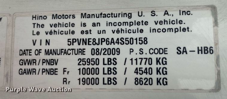 image for item KB9458 2010 Hino 268  box truck