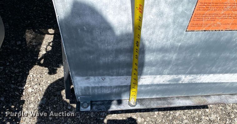 image for item KB9464 2005 Freightliner M2 Business Class  water truck