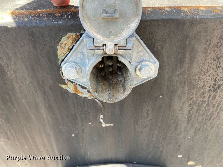 image for item KB9464 2005 Freightliner M2 Business Class  water truck