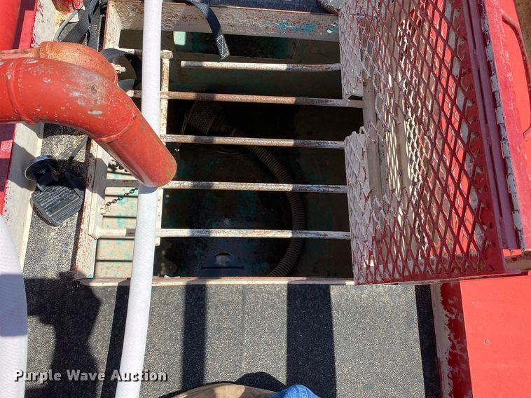 image for item KB9464 2005 Freightliner M2 Business Class  water truck