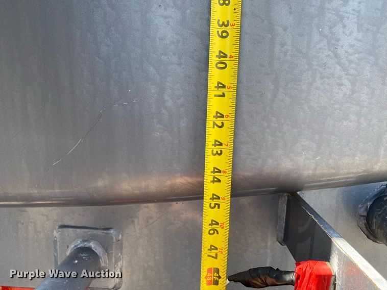 image for item KB9464 2005 Freightliner M2 Business Class  water truck