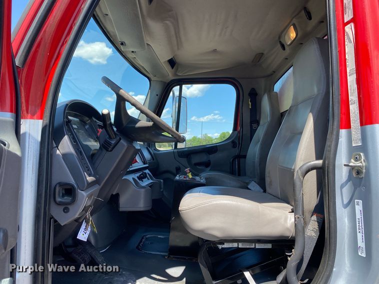 image for item KB9464 2005 Freightliner M2 Business Class  water truck