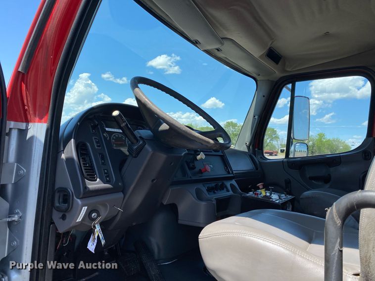 image for item KB9464 2005 Freightliner M2 Business Class  water truck