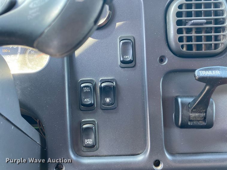 image for item KB9464 2005 Freightliner M2 Business Class  water truck